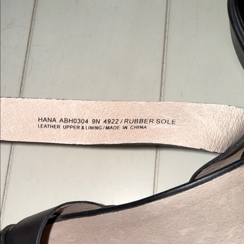 Abeo Black Crisscross Leather Slingback Sandals - Picture 9 of 9